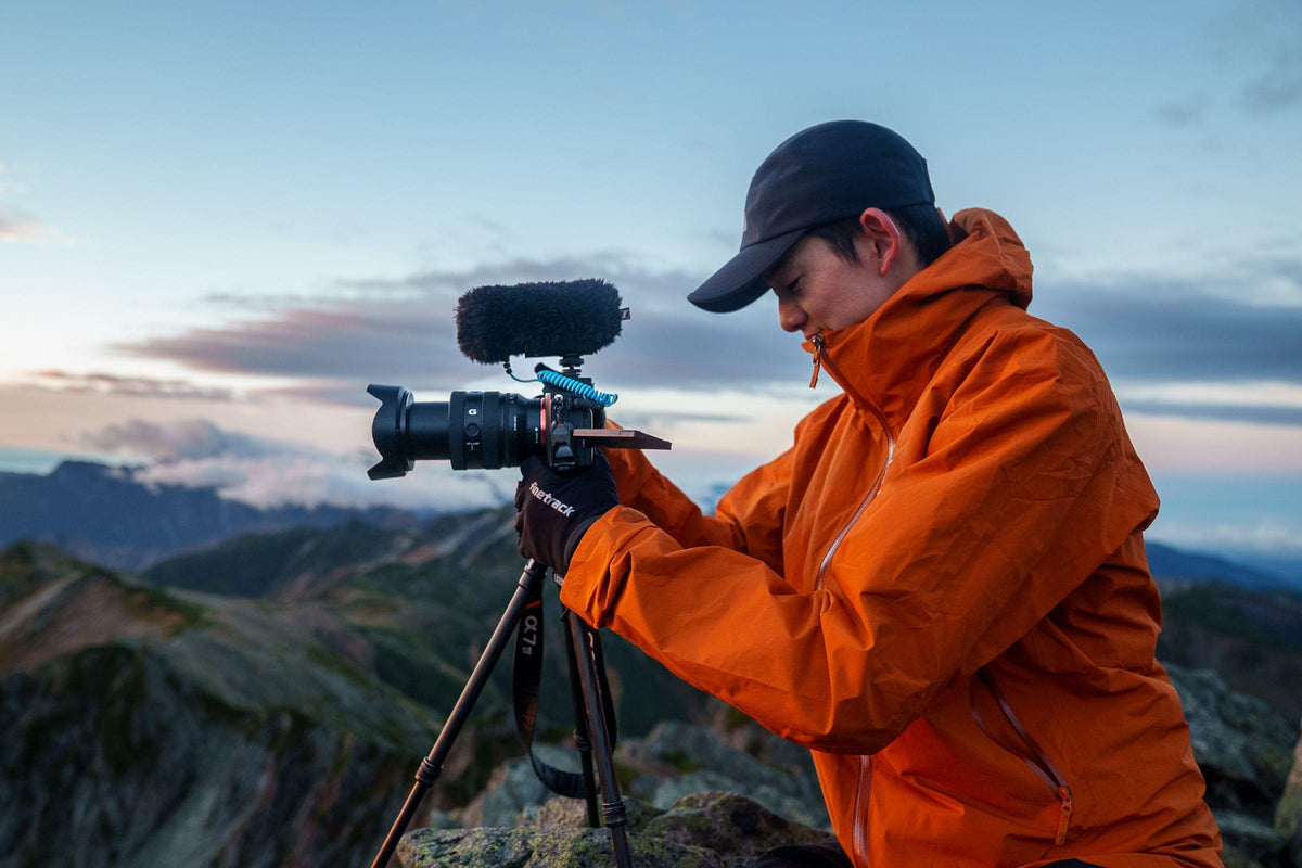 Travel Tripod vs Full-Size Tripod: Which One Should You Choose?