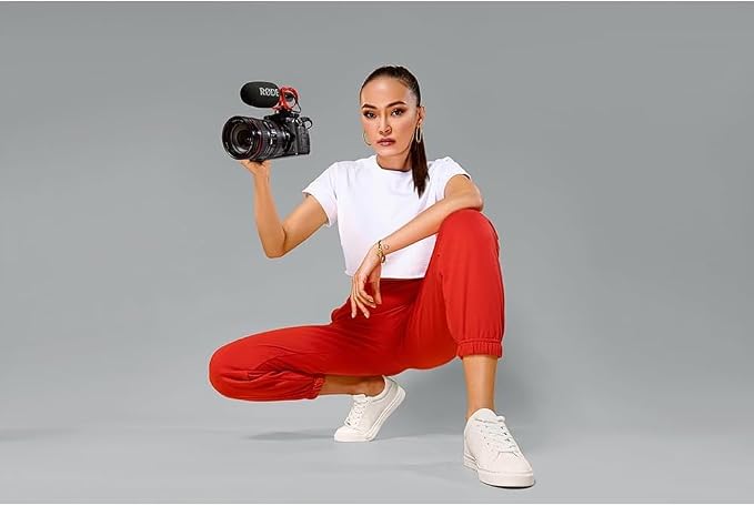 Rode VideoMic GO II Compact Shotgun Microphone Bundle with Helix Mount and SC15 USB-C to Lightning Cable — 24-Bit Camera-Mount Mic for Filmmaking, Vlogging, Mobile Journalism, Content Creation - Image 7