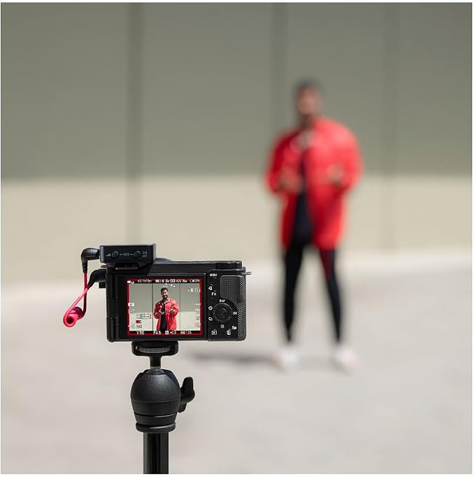 RØDE Wireless GO (Gen 3) – Compact Wireless Mic – Pristine Audio, 32-bit Float Recording, Automatic Level Control, for Phones, Cameras and Computers (Blue) - Image 2
