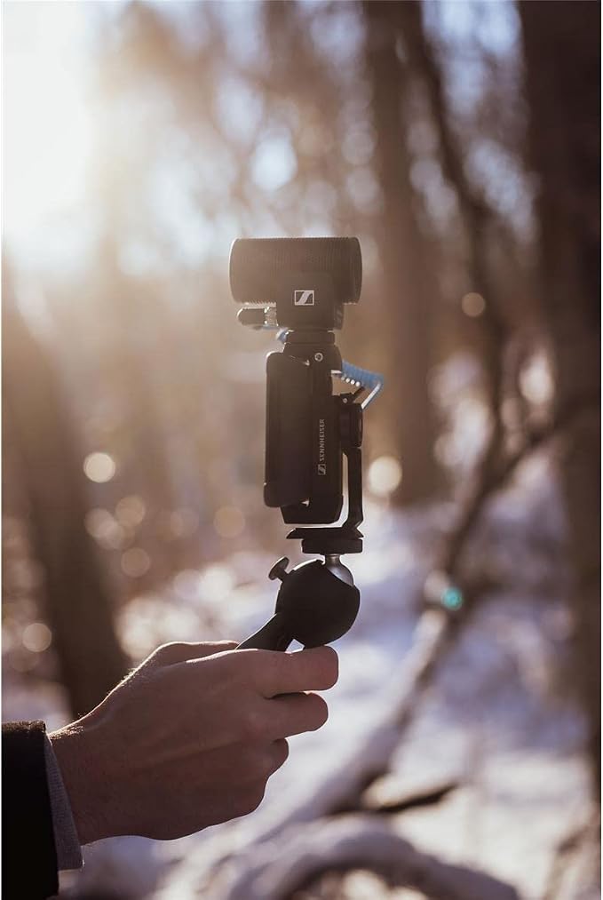 Sennheiser Pro Audio Sennheiser Professional MKE 200 + Mobile Kit, Directional On-Camera Microphone with Smartphone Clamp & Manfrotto PIXI Mini Tripod, 509256, Black - Image 2