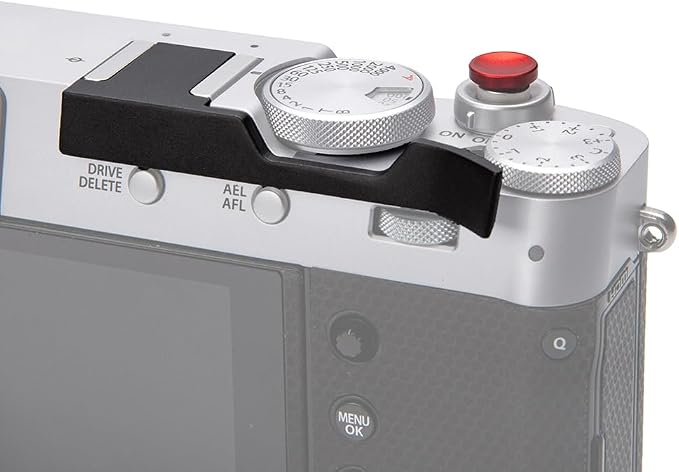 Thumb Hand Grip + Shutter Button for FUJIFILM X100VI/X100V - Black | Aluminum thumb grip for FUJIFILM X100VI/X100V improves handling & stability, protects contacts, for street photography - Image 8