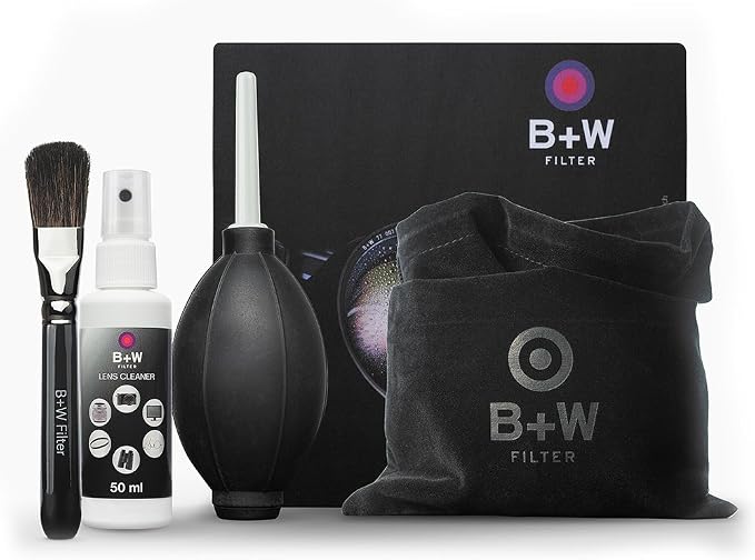 B + W 1086190 Care Set 5 Pieces for Lenses, Filters & Other Optical Surfaces (Cloth – Pen II, Foot Pump and Cleaner Lens Cleaner Wand/Bag) Black by B%2BW