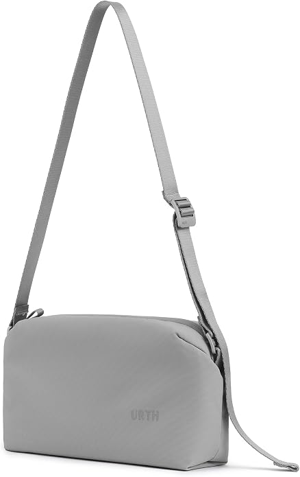 Urth Dolomite 5L Crossbody Camera Sling Bag - Weatherproof + Recycled - Image 3