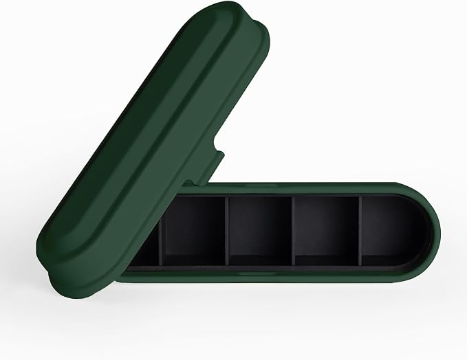 KODAK Film Case - for 5 Rolls of 35mm Films - Compact, Retro Steel Case to Sort and Safeguard Film Rolls (Olive) (Film is not Included) - Image 6