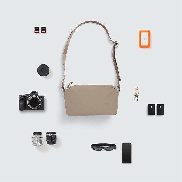 Urth Dolomite 5L Crossbody Camera Sling Bag - Weatherproof + Recycled - Image 10