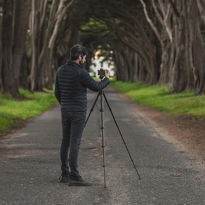 Peak Design Travel Tripod, Carbon Fiber, Compact Design, Quick Setup and Takedown, Pro-Level Stability, Ergonomic Ball Head, Compact and Portable Travel Tripod for Camera and Phone, 20 lb Capacity - Image 2