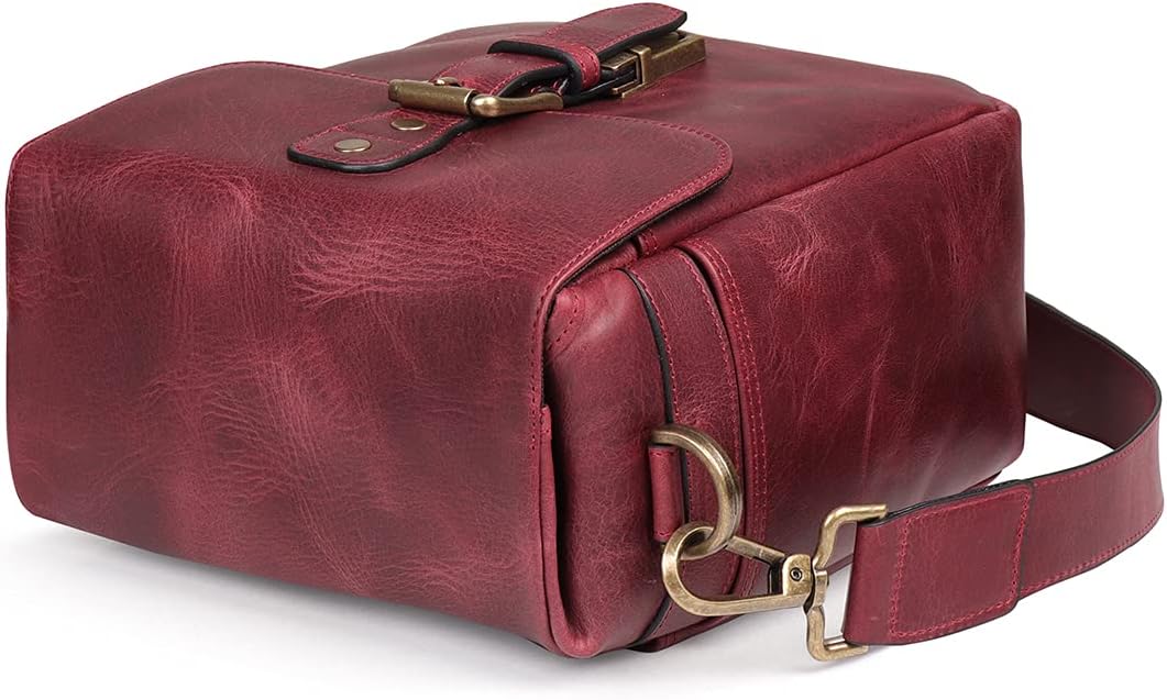 MegaGear Genuine Leather Camera Messenger Bag Mirrorless Portable electronic device cover - Image 8