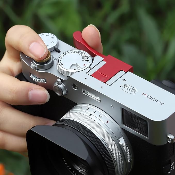 Haoge THB-X2R Metal Hot Shoe Thumb Up Rest Hand Grip for Fujifilm X100VI Fuji X100V Camera Red - Image 2