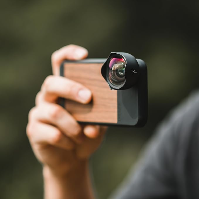 Moment Wide Angle Lens - 18mm Lens for iPhone Pixel Galaxy OnePlus Phones - Image 4