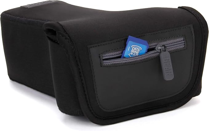 USA Gear Camera Sleeve (Zoom) for Compact SLRs with Lens Compatible with Canon EOS R100 Nikon Z30 Sony ZV-E10, and more - Padded Neoprene DSLR Case with Accessory Pocket & Belt Loop (Black) - Image 4