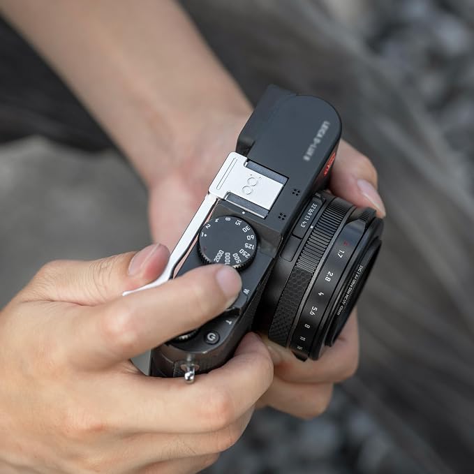 DLUX8 Thumb Grip with the Bottom of Silicone Hot Shoe Protective Pad-Silver | Aluminum Alloy DLUX8 Thumb Grip with Hot Shoe Cover Protector Thumb Rest Support Holder, Not Affect The Use of Camera Buttons - Image 9
