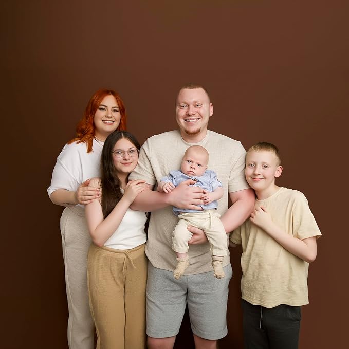 Kate Seamless Paper Backdrop Brown Seamless Backdrop Paper Rolls (106.8''x32.8' Coco Brown) - Image 3