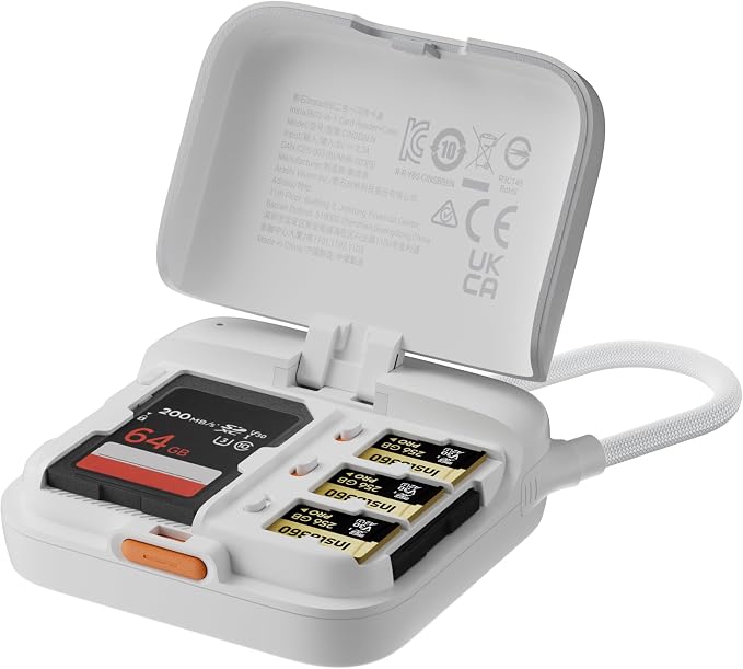 Insta360 2-in-1 Card Reader + Case - Image 2
