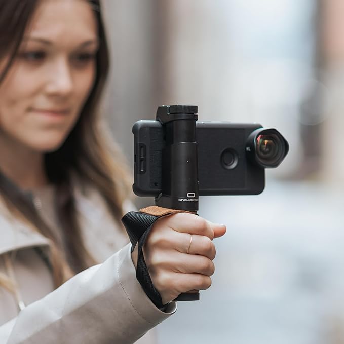 Moment Wide Angle Lens - 18mm Lens for iPhone Pixel Galaxy OnePlus Phones - Image 5