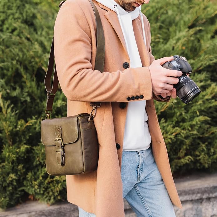 MegaGear Genuine Leather Camera Messenger Bag Mirrorless Portable electronic device cover - Image 2
