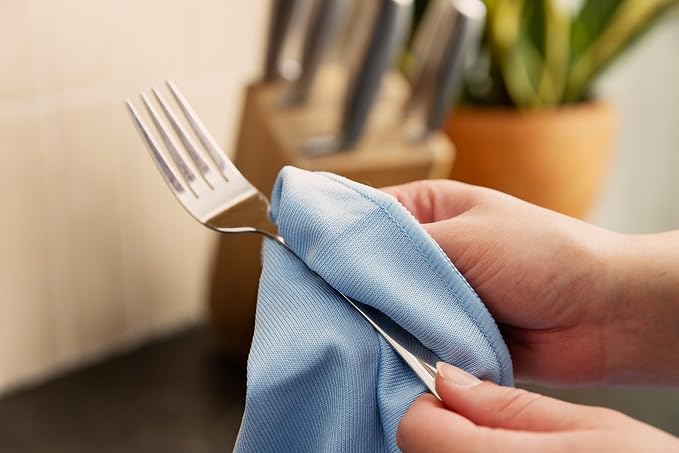 Zflow Microfiber Glass Cleaning Cloths - 8 Pack (16 x 16) - Streak Free - Lint Free - Quickly Clean Windows, Windshields, Mirrors, and Stainless Steel - Image 7