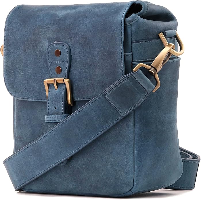 MegaGear Genuine Leather Camera Messenger Bag Mirrorless Portable electronic device cover by MegaGear