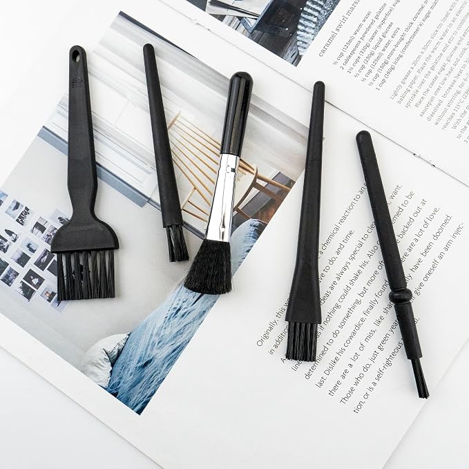 5 PCS Mini Keyboard Brushes, Anti-Static Brush for Small Spaces | 5 Different Types of Cleaning Brushes, Portable Nylon Bristle Brush, for Cleaning Small Crevices and Crannies - Image 6