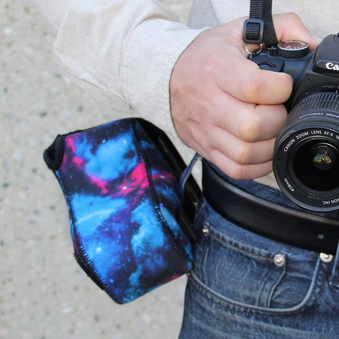 USA Gear Camera Sleeve (Medium) for Compact SLRs Compatible with Canon EOS R100 Nikon Z30 Sony ZV-E10, and more - Padded Neoprene DSLR Case with Zipper Accessory Pocket & Belt Loop (Galaxy) - Image 5