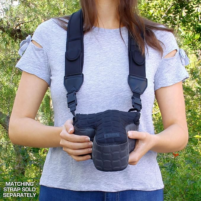 USA Gear Camera Sleeve (Medium) for Compact SLRs Compatible with Canon EOS R100 Nikon Z30 Sony ZV-E10, and more - Padded Neoprene DSLR Case with Zipper Accessory Pocket & Belt Loop (Deluxe Gray) - Image 5