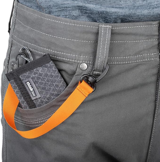 Think Tank SD Pixel Pocket Rocket V2 Folding Wallet for 9 SD or CF Express Type A Memory Cards (Black Slate) - Image 5